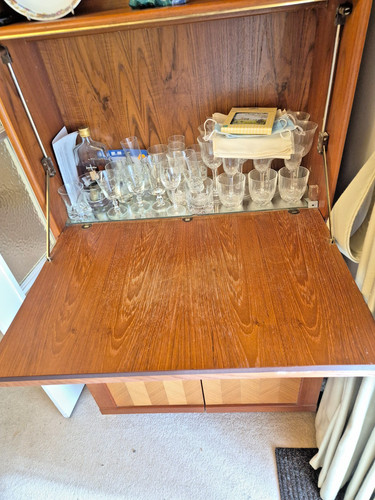 Teak drinks cabinet - teak,
